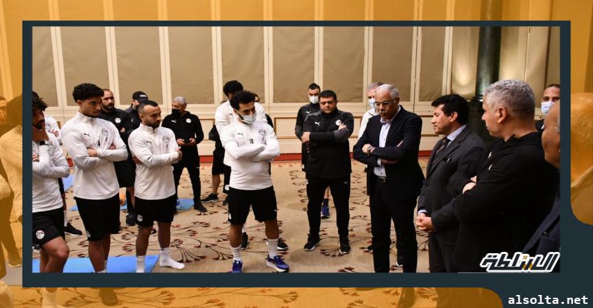 لقاء وزير الرياضة بلاعبي المنتخب 