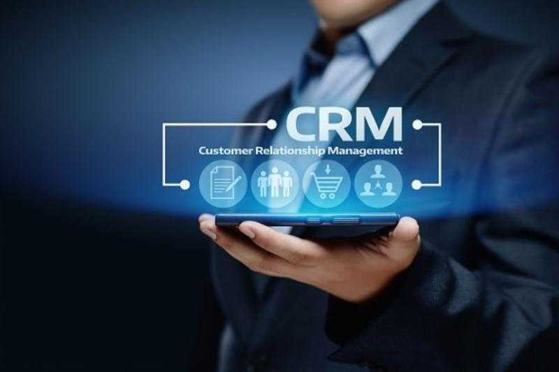 ما هي أهمية إدارة علاقات العملاء CRM في شركتك